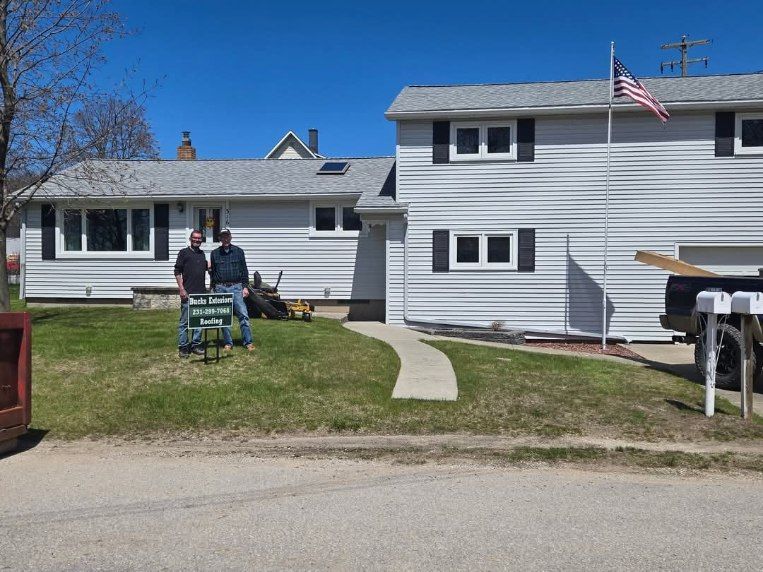Siding for Buck's Exteriors in Manistee, MI