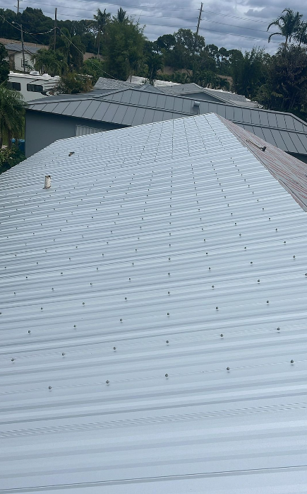 Metal Roof for Ridgecap Roofing in Port St. Lucie, FL