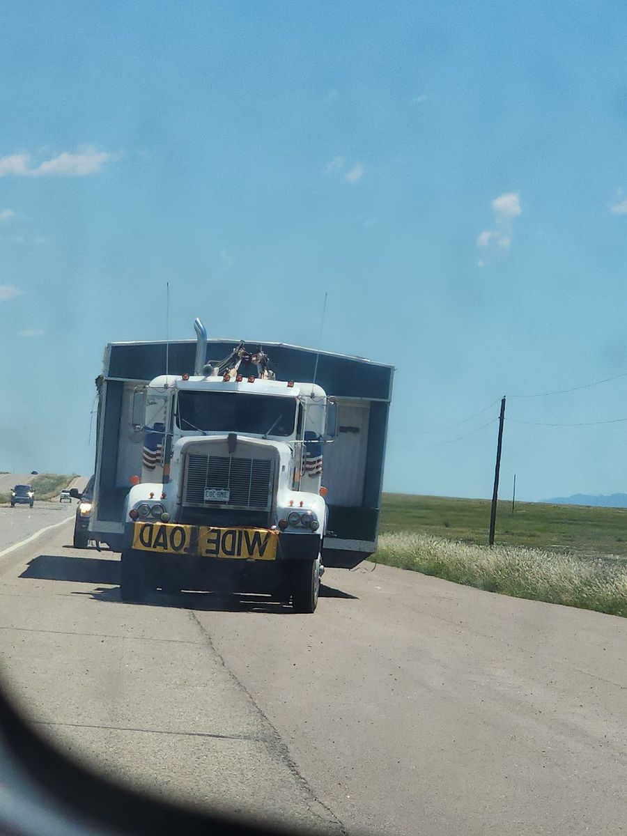 Superload Escorts for Mountain Valley Pilot Car LLC in Canon City, CO