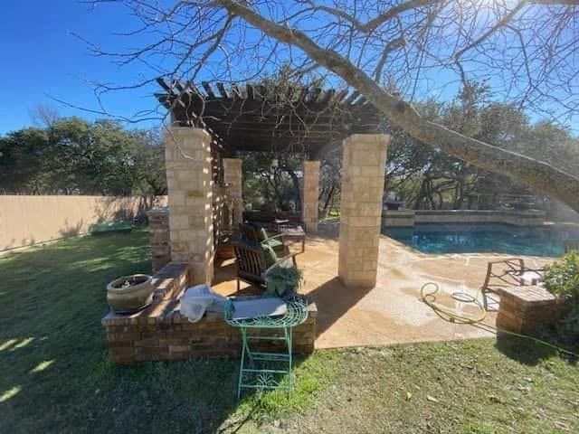 Brick/Stone Columns for Delarosa Masonry in San Antonio, TX