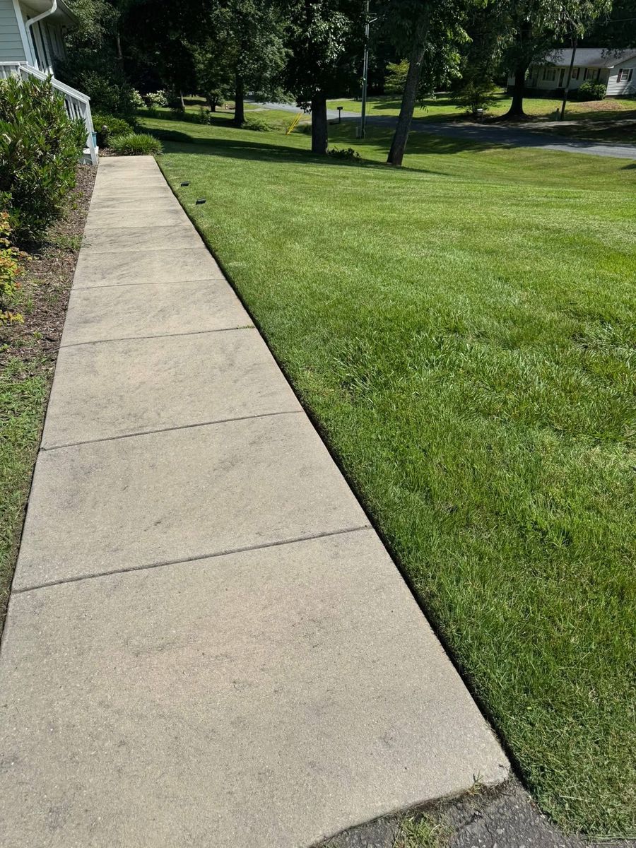 Mowing for Zotelo’s Lawncare LLC in Winston-Salem, NC