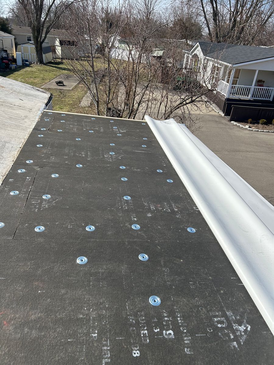 Flat Roof Systems for Rucker Roofing, LLC in Dayton, OH