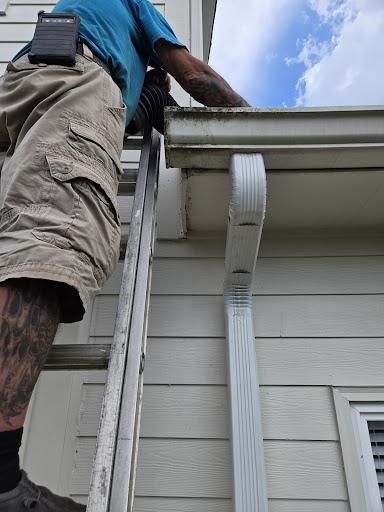 Gutter Guard Installation for Squeaky Clean Windows Gutters & More in Hoover, AL