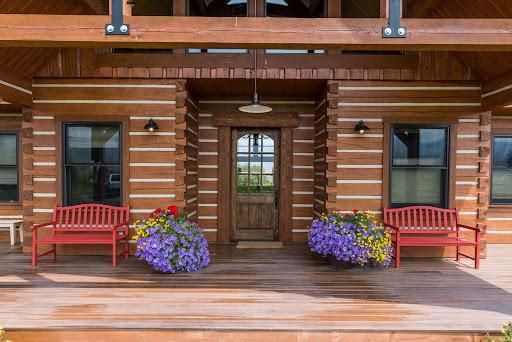 Log Home Staining in Montana for True Blue Logworks LLC in Corvallis, MT