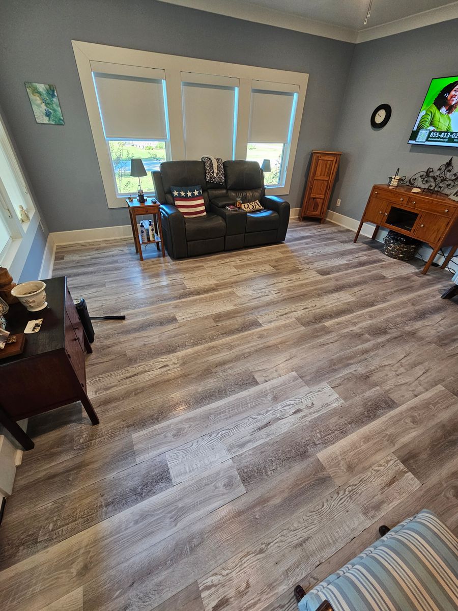 Flooring for Hockley Frame and Siding LLC in Hockley, TX