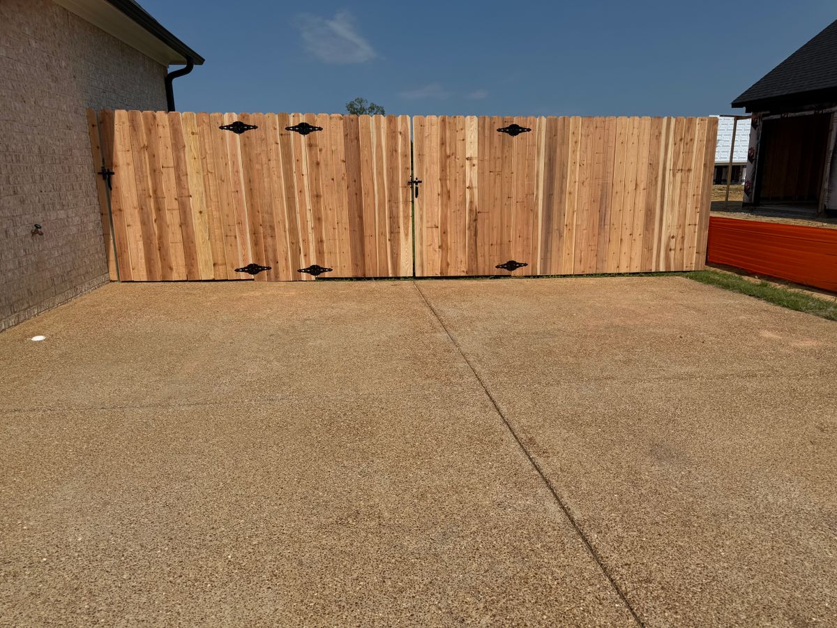 Fence Installation for Manning Fence, LLC in Hernando, MS