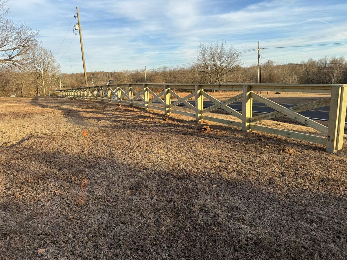 Custom Wooden Fences for Manning Fence, LLC in Hernando, MS