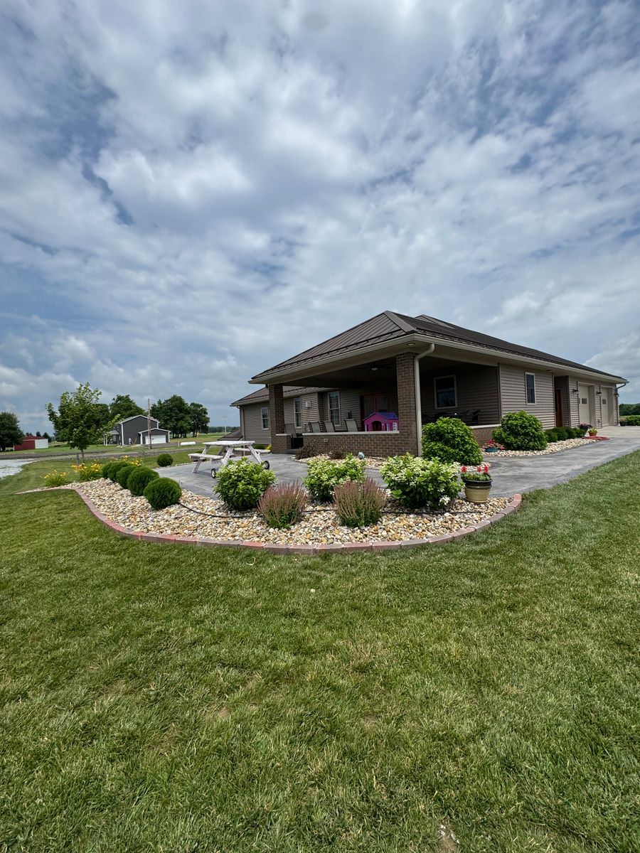 Lawn Maintenance for McKenzie's Landscaping in Shelby County, OH