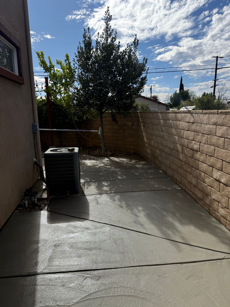 Concrete Slab Construction for 4 Seasons Concrete Inc. in Gardena, CA