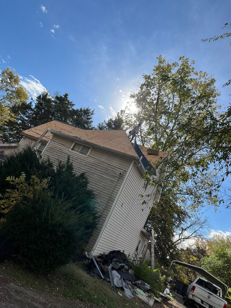 Roofing Replacement for Full Roof Replacement and Repairs & Seamless Guttering in Saint Joseph, MO