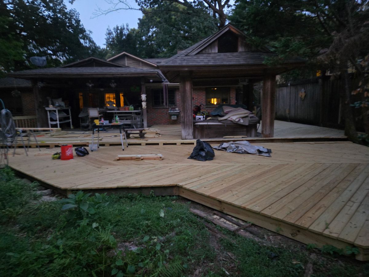 Staining & Repairs for Squeaky Clean Windows Gutters & More in Hoover, AL