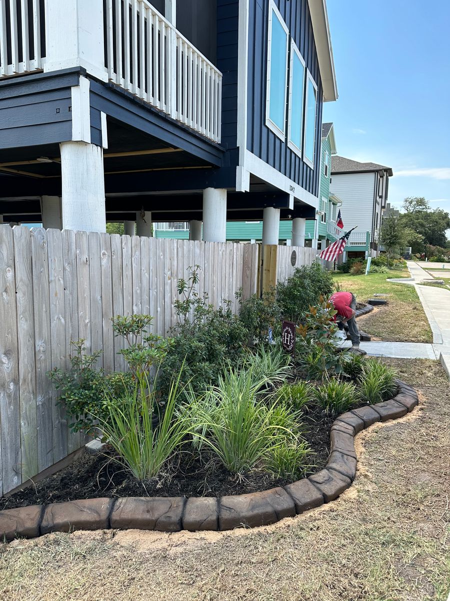 Landscaping for Texas Curb N Borders in Houston, TX