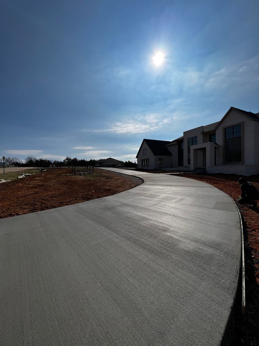 Driveways for Modern Concrete LLC in Lowell, AR