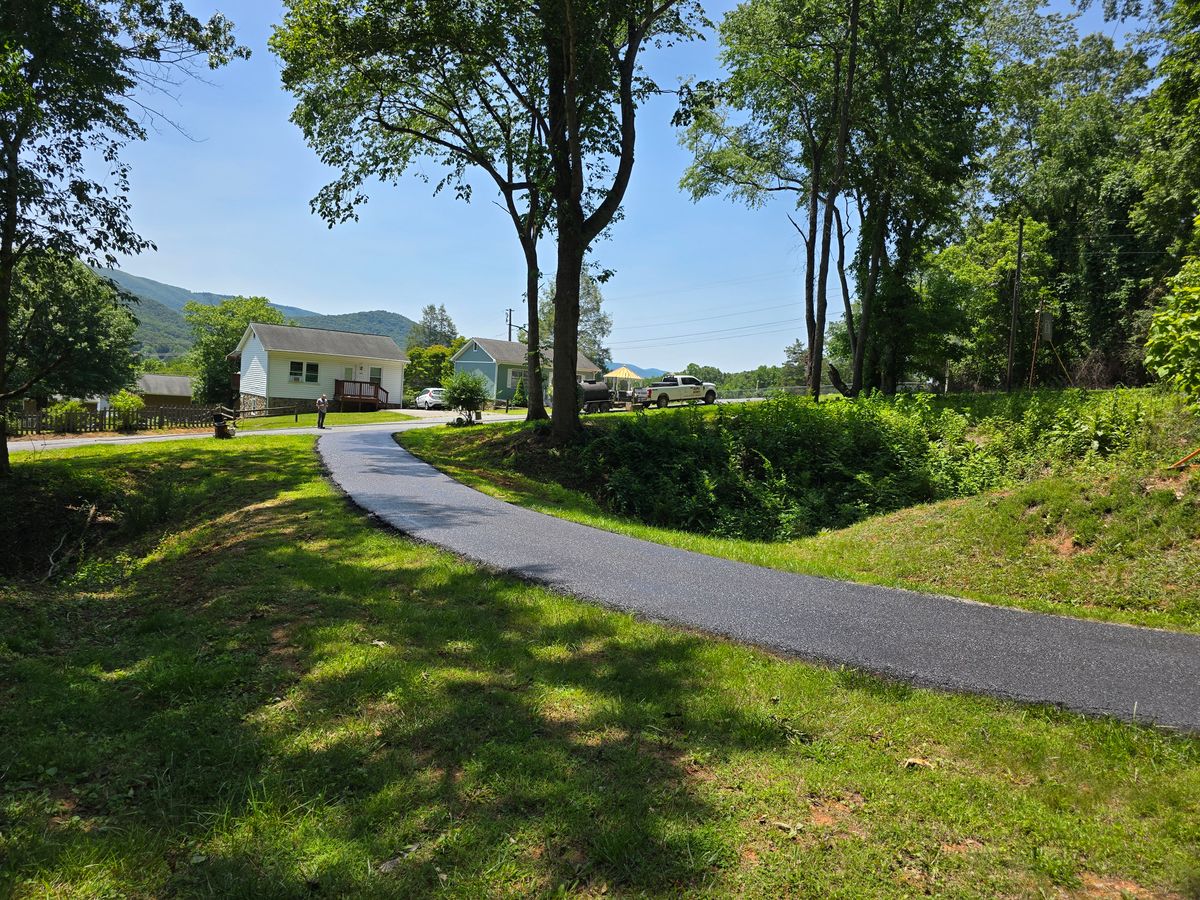 Asphalt Installation for CJ's Paving and Sealcoating in Lynchburg, VA
