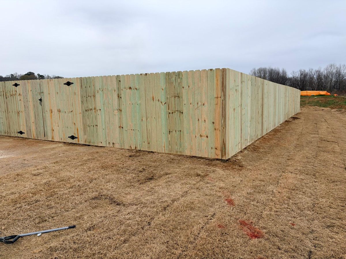 Custom Wooden Fences for Manning Fence, LLC in Hernando, MS
