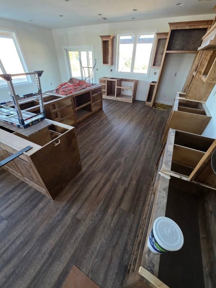 Floor Installation for Smart Flooring in Sunrise Beach, MO