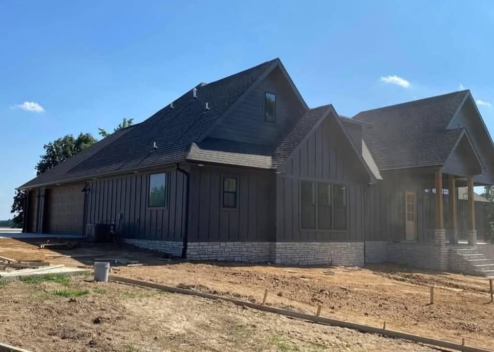 Complete Home Builds & Pole Barn Construction for KY Gutter Pro & Specialty Roofing Systems in Monticello, KY