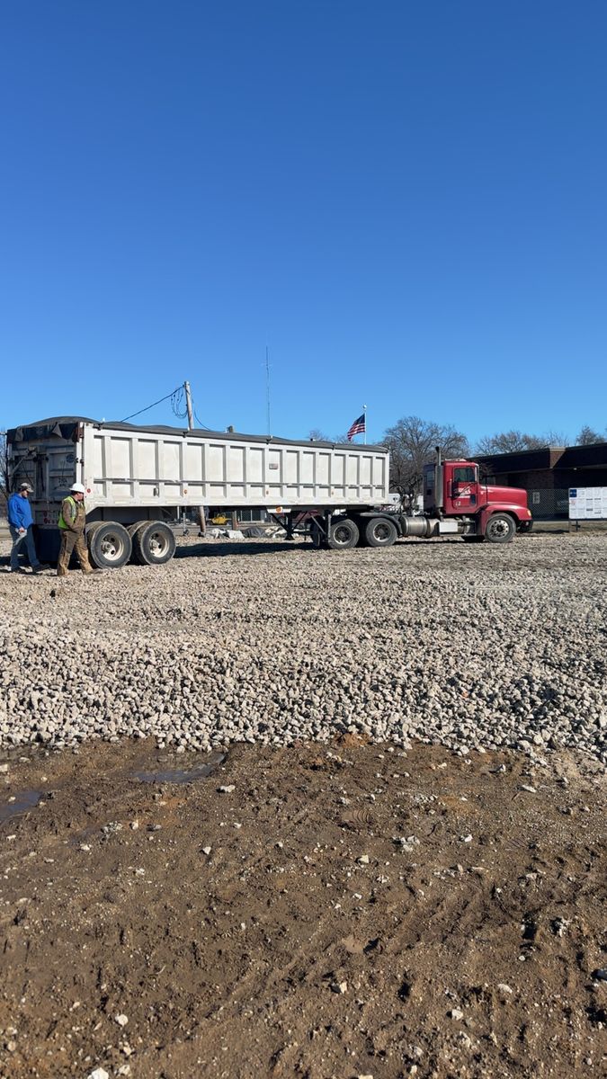 Trucking for Travis Excavating LLC in Olney,, IL