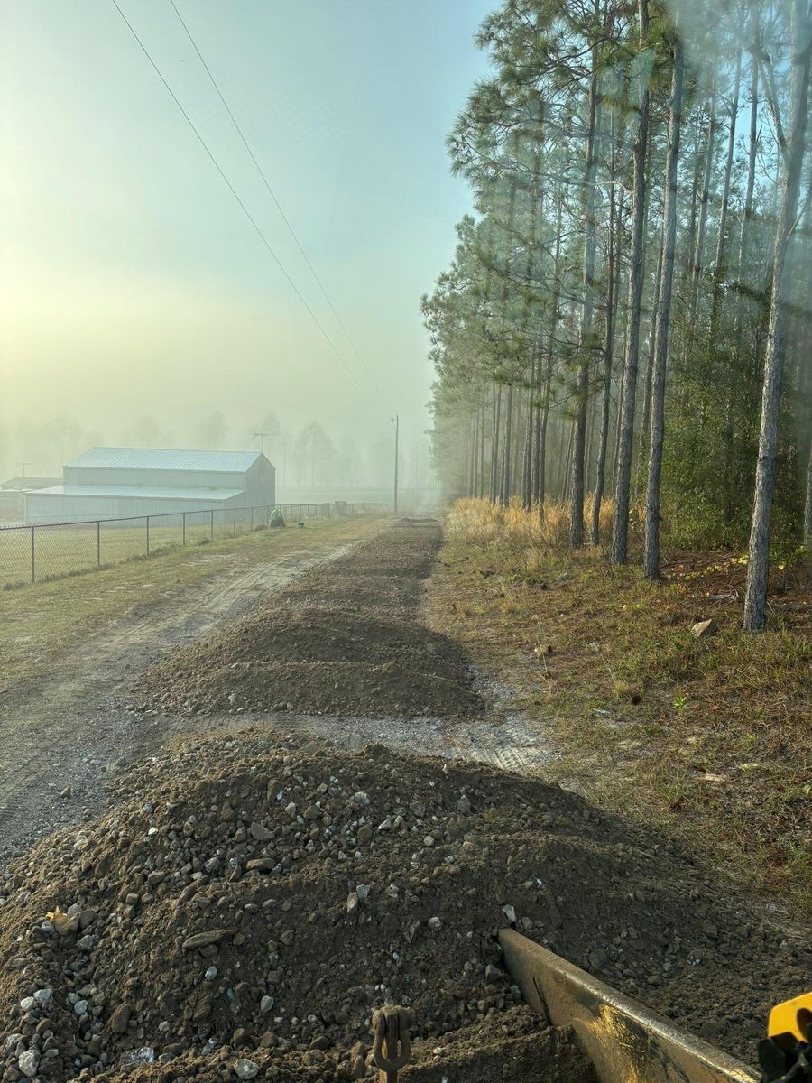 Hauling for South Lake Loader Service in Minneola, FL