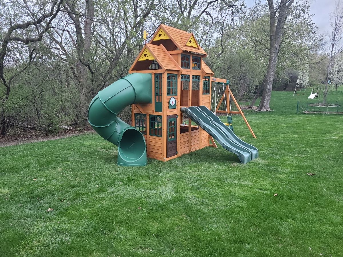 Playset Installation for Fence Medic in Northbrook, IL