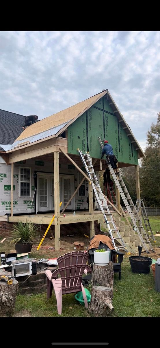 Porches and Decks for Johnson Carpentry & Remodeling LLC in Four Oaks,  NC