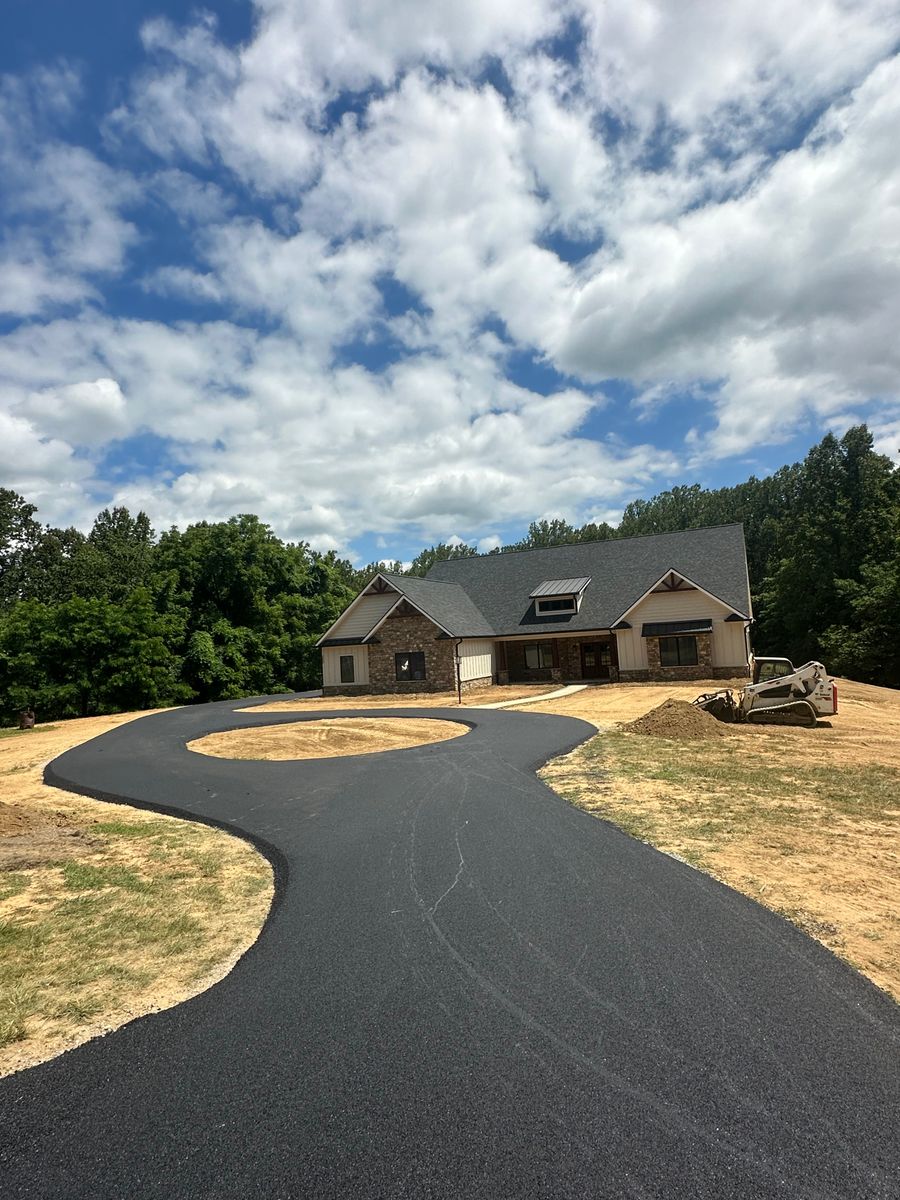 Asphalt Driveways for James R Carter Paving in Roanoke, VA