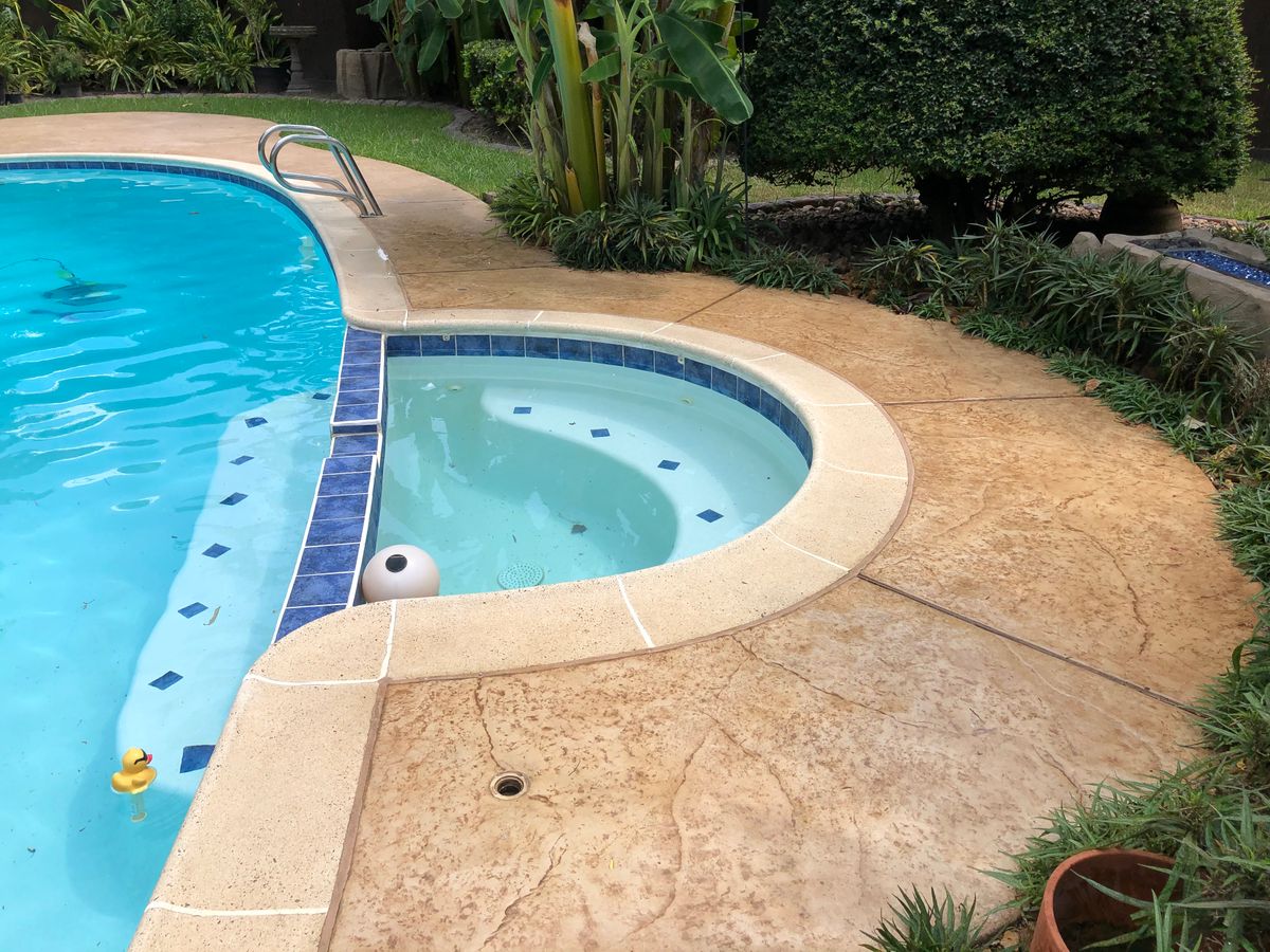 Pool Remodels for Texas Curb N Borders in Houston, TX