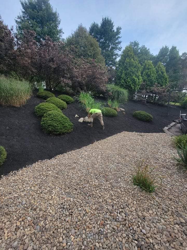 Mulch Installation for Xtreme landscaping LLC in Zanesville, OH