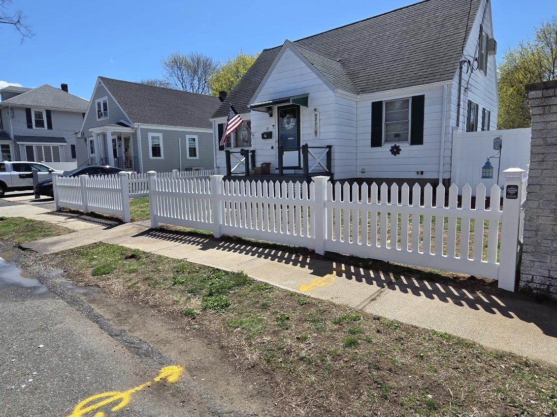 Vinyl Fencing Installation for Azorean Fence in Peabody, MA