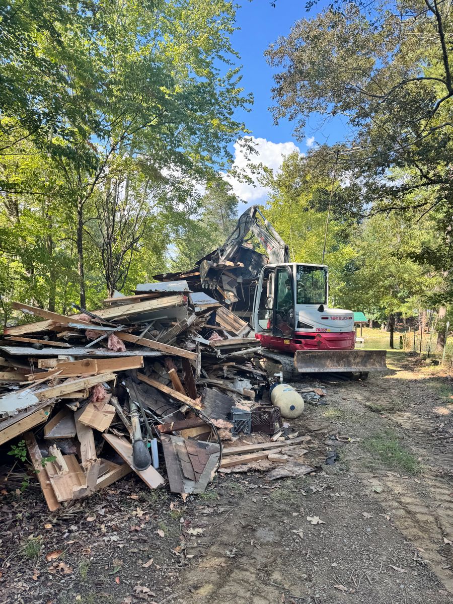 Site Preparation for Leal’s Lawn Service in Dayton, TN