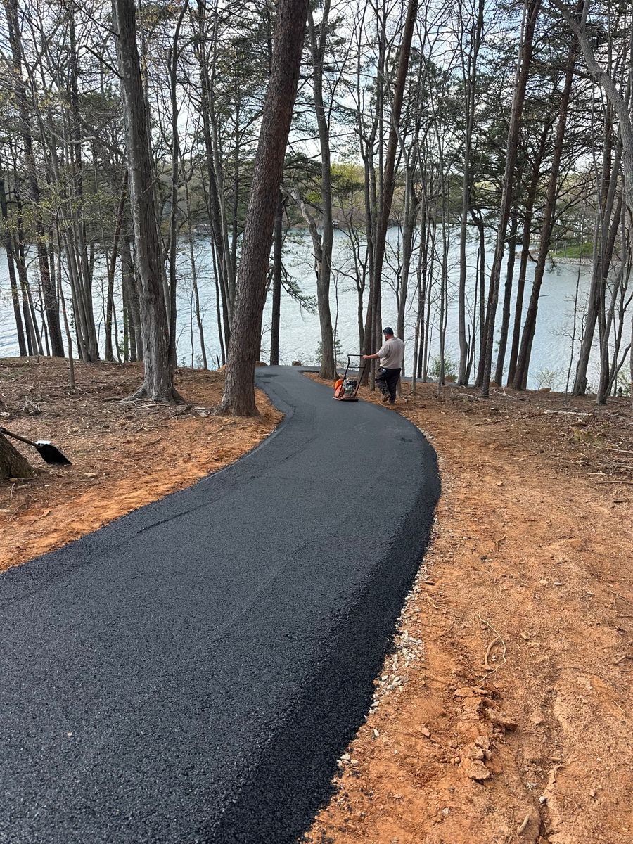 Asphalt Driveways for James R Carter Paving in Roanoke, VA
