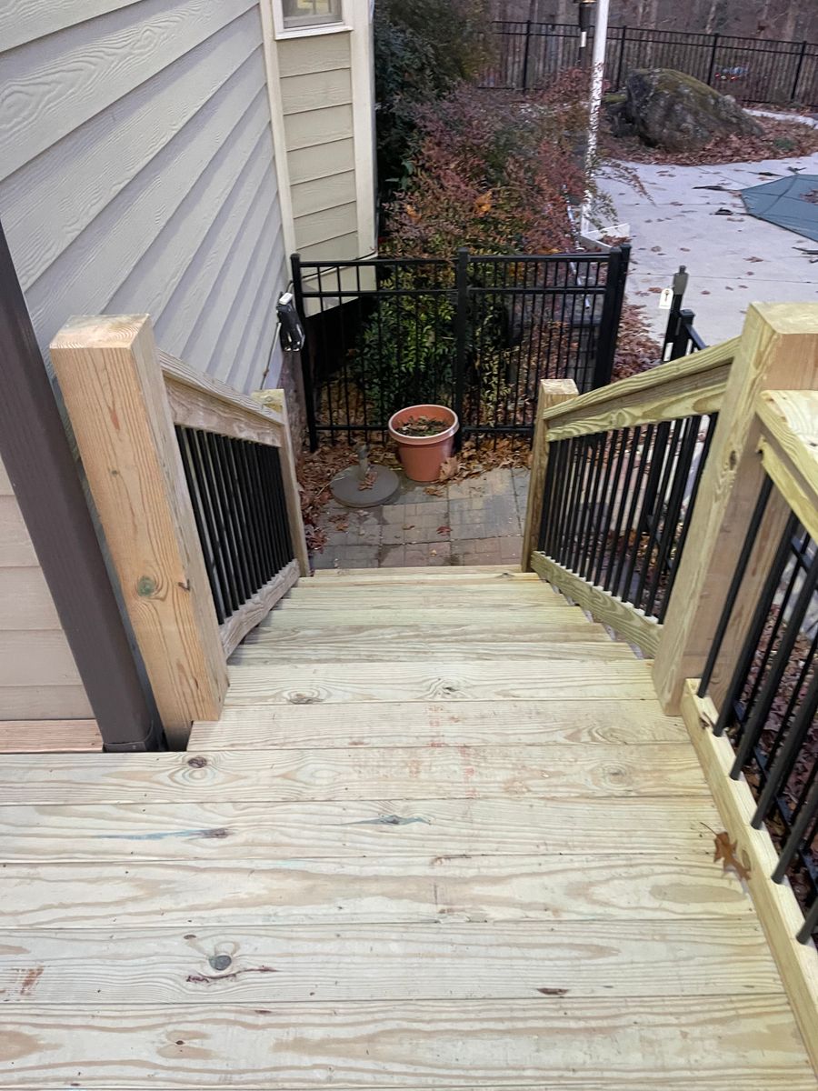 Deck Builds for Reed Construction Services LLC in Cartersville, GA