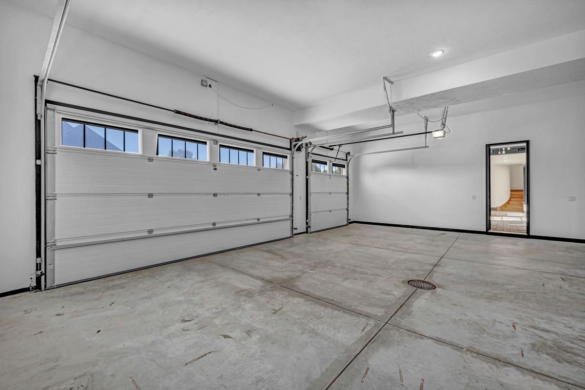 Interior/Exterior Painting for ForeverHome RE in Cleveland, OH