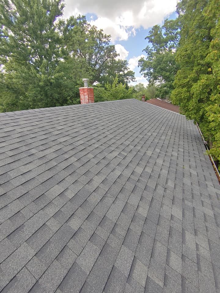 Roofing for Hamiltons Handyman LLC  in Fort Wayne,  IN