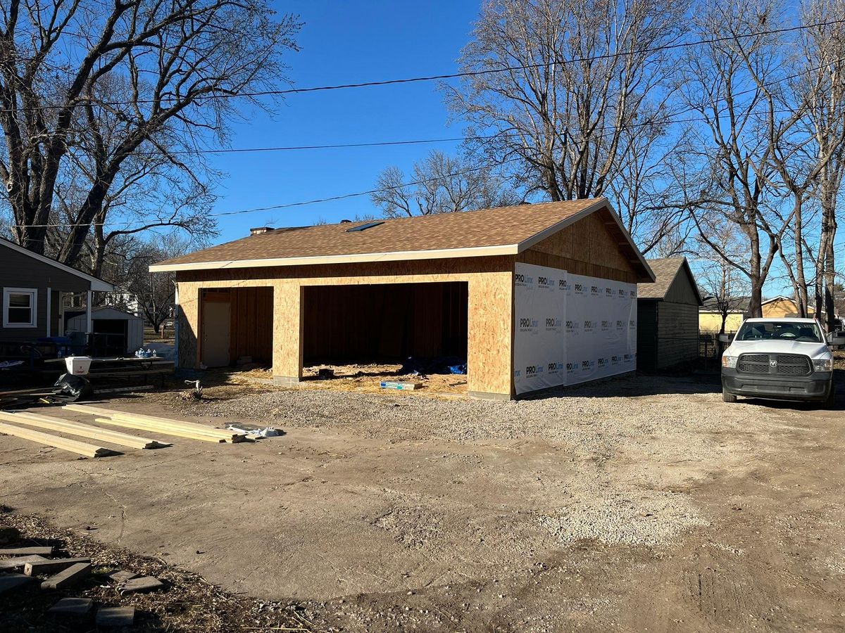 Garage Construction for Midwest Framing in Lawrence, KS