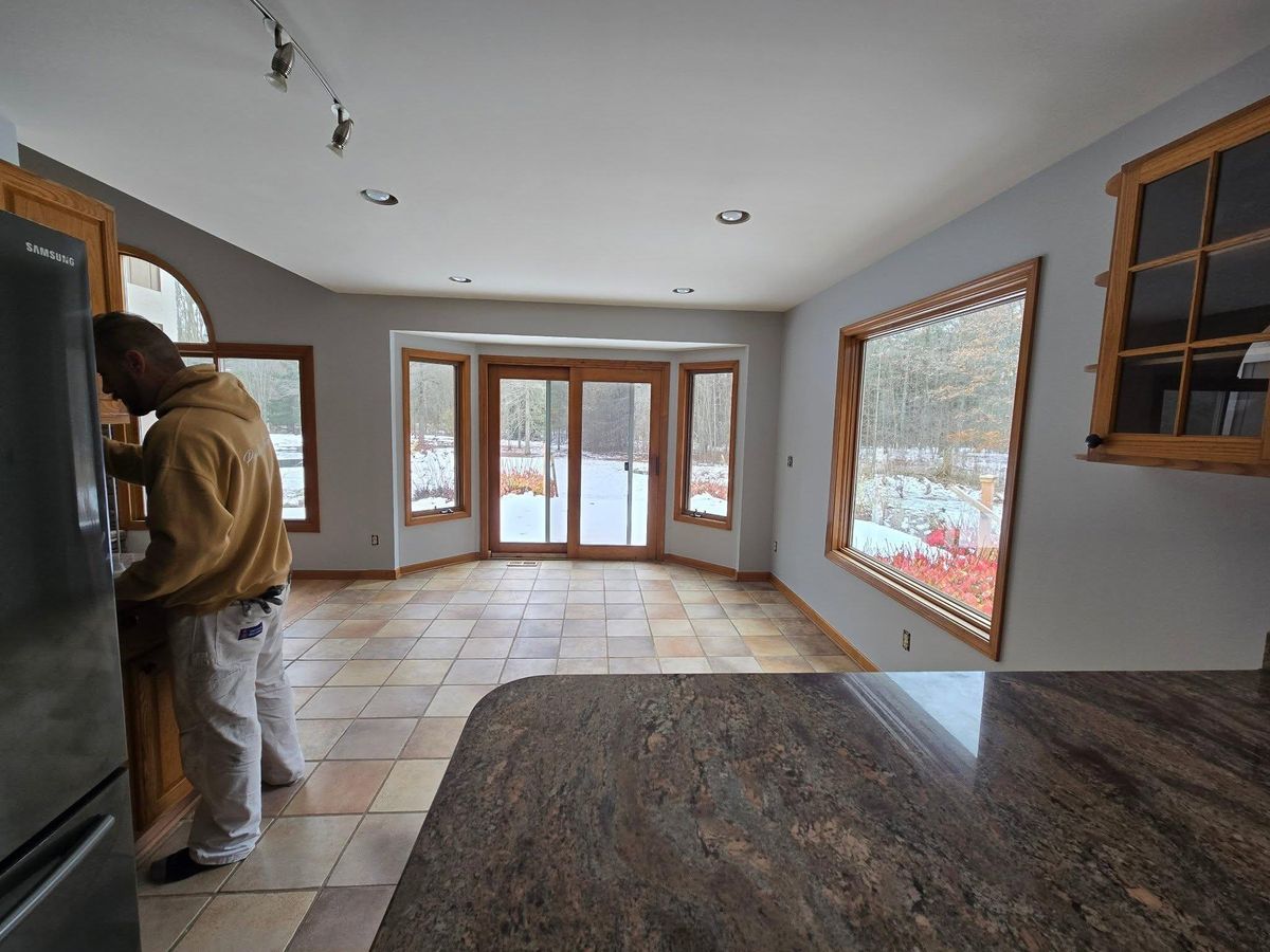 Interior Painting for Rolling Magic Paints in Washington Township, MI