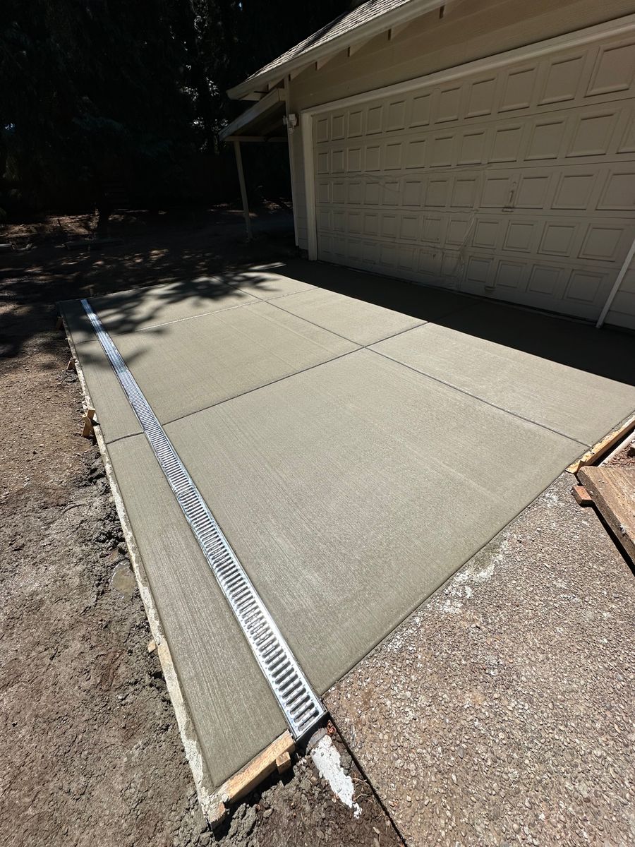 Concrete Driveway Installation for Olmedo Bros Concrete LLC in McMinnville, OR