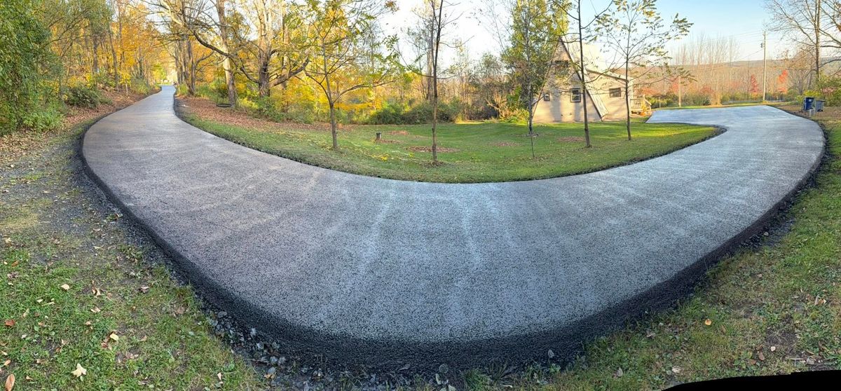 Sealcoating for Dibbles Asphalt Maintenance in Westernville, NY