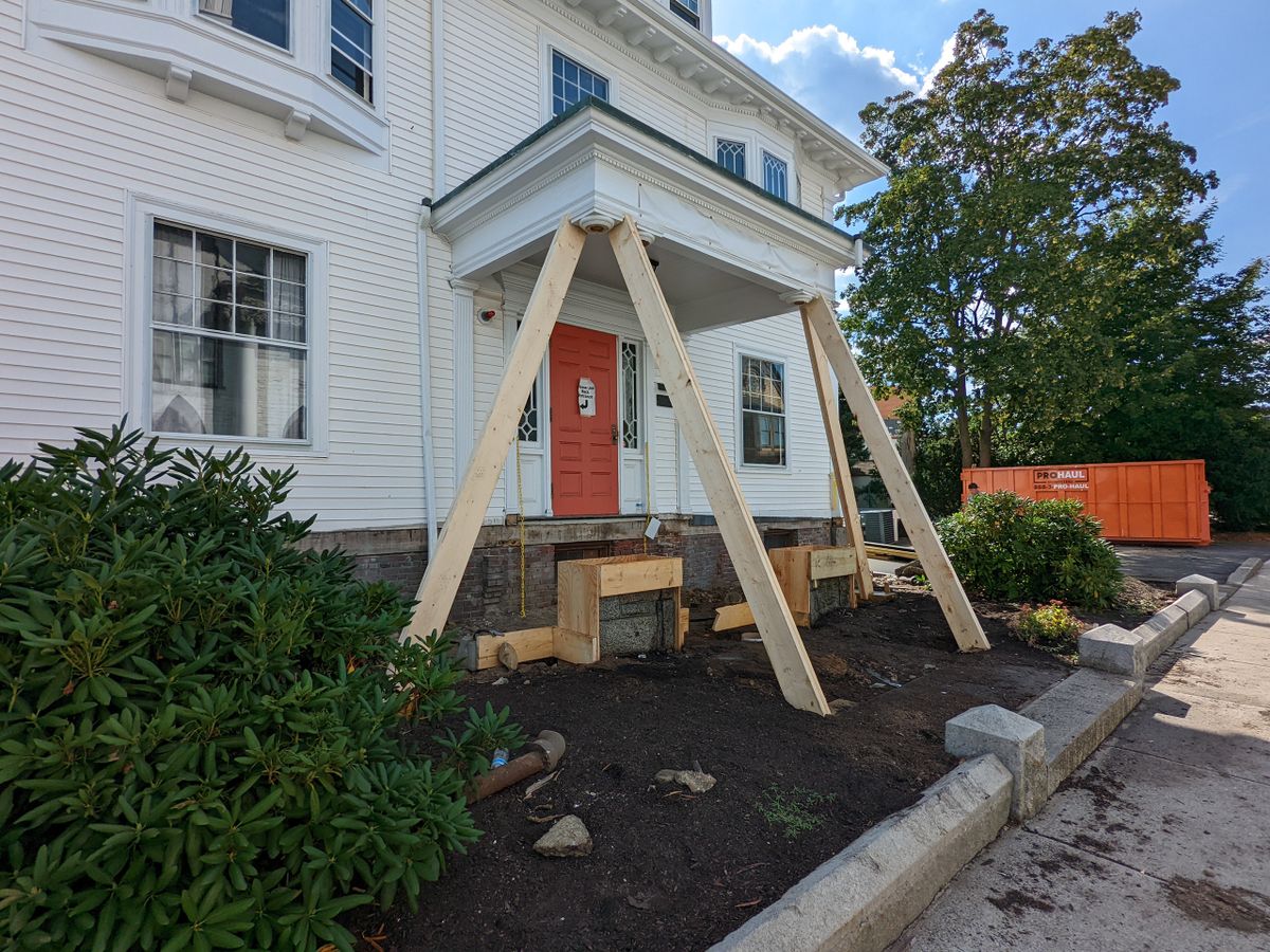 EXTERIOR CARPENTRY & DECKS (SELECT RENOVATIONS) for Milton Carpentry Services in Beverly, MA