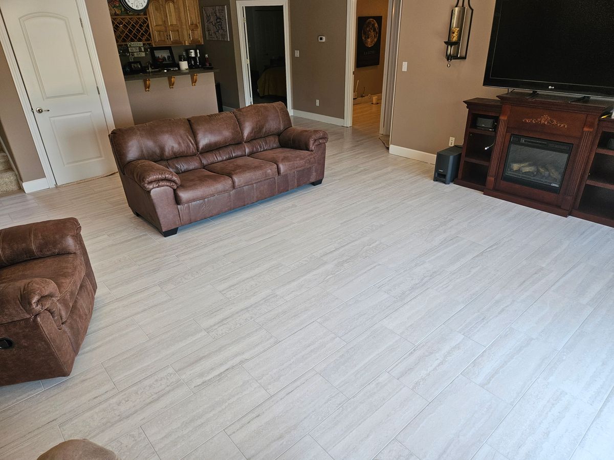 Floor Installation for Smart Flooring in Sunrise Beach, MO