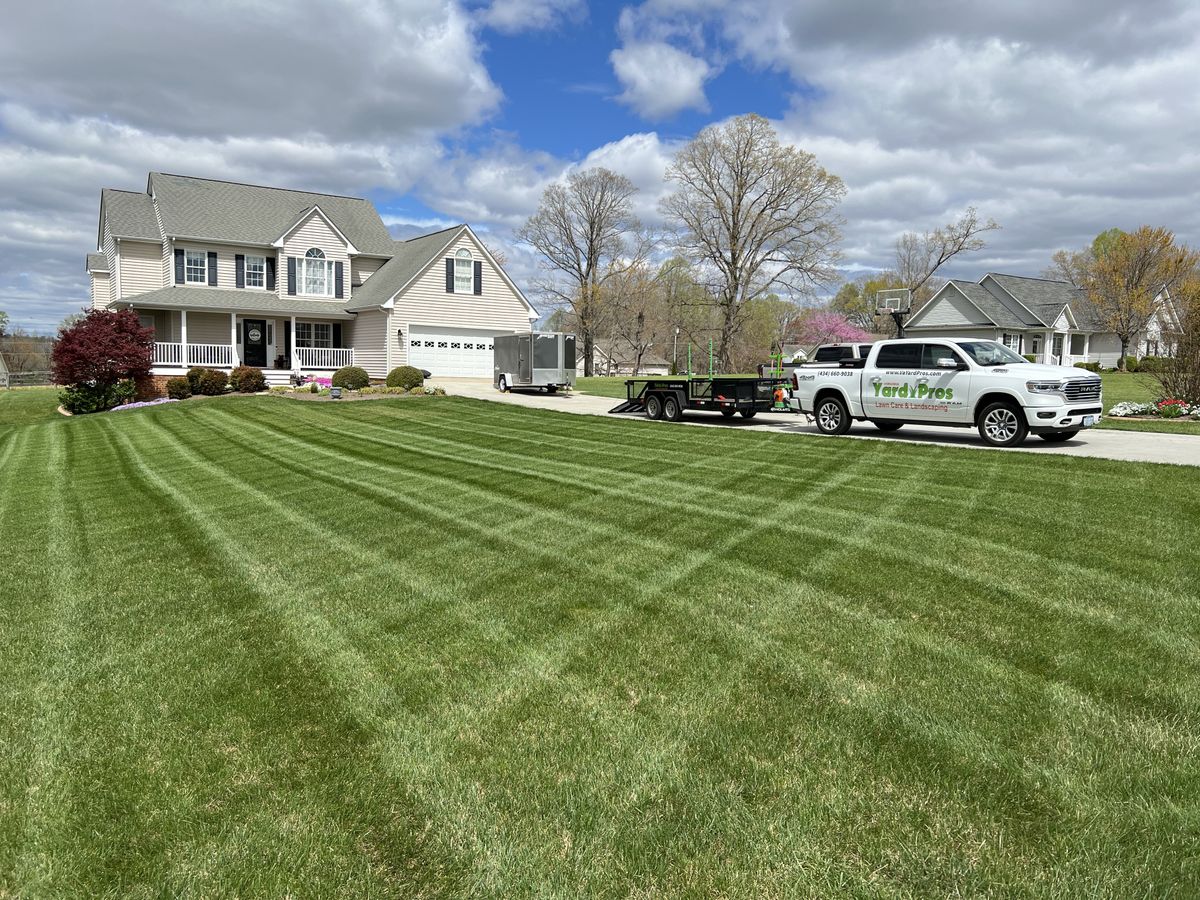 Lawn Maintenance for Virginia Yard Pros in Appomattox, VA
