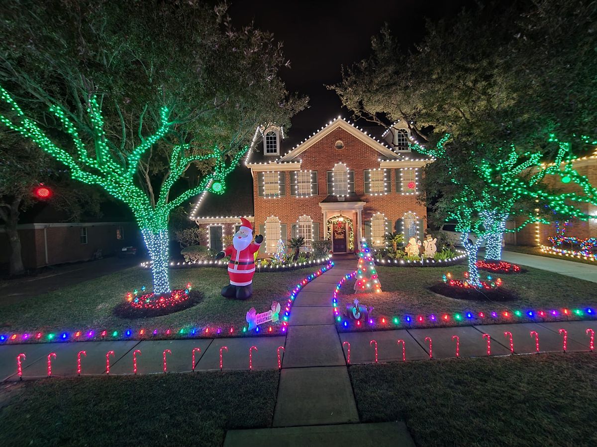 Cristmas Light Installation for Right Choice Landscaping LLC in Houston, TX