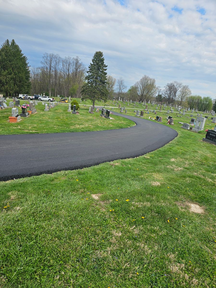 Roadway Paving for Smith's Paving and Sealcoating in Rushville, IN