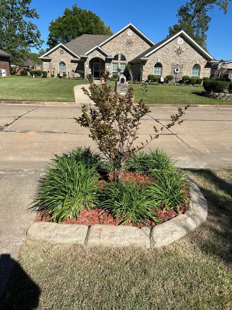 Landscape Design for Artistic Edges in Texarkana, AR