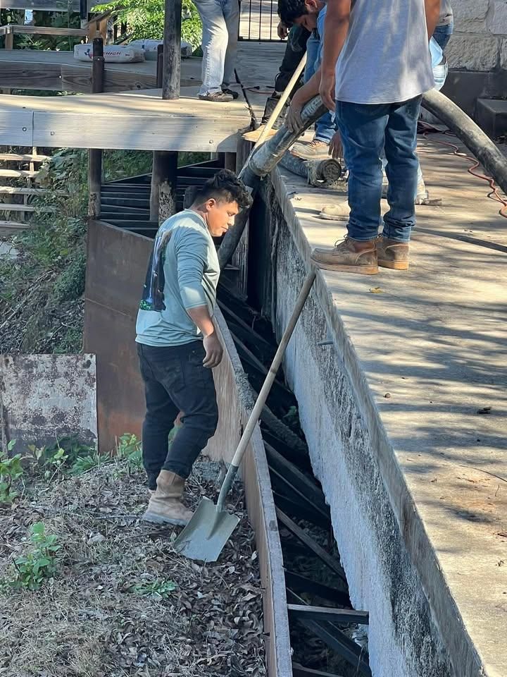 Day Laborer Hourly Rates for King Services in Seguin, TX