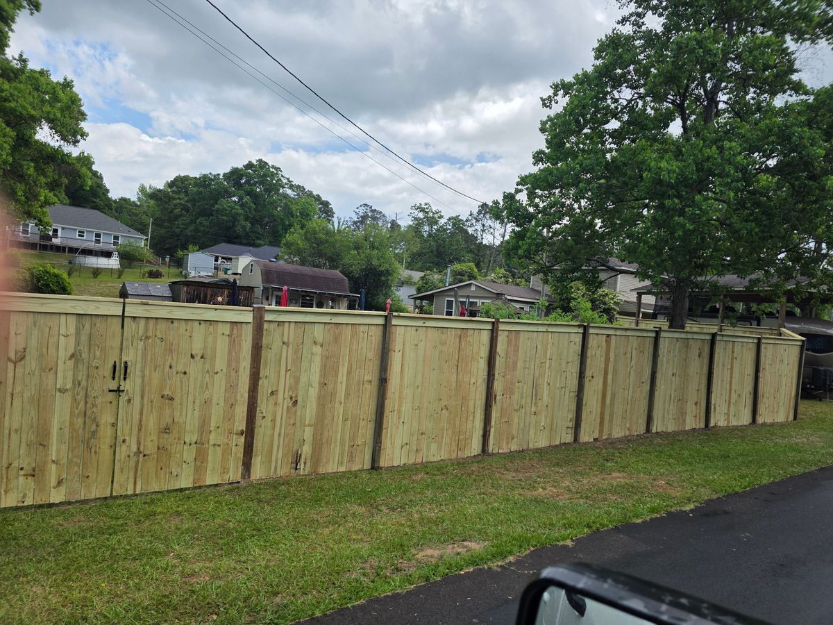 Fence Installation for Pine Belt Fence in Hattiesburg, MS