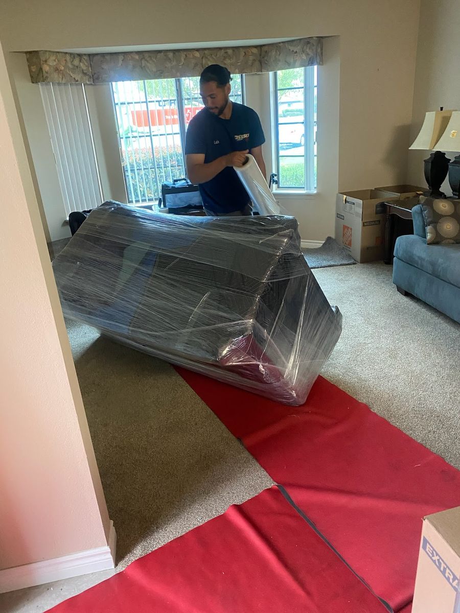 Specialized & Moving and Packing for Hugo’s Affordable Moving Labor in San Diego, CA