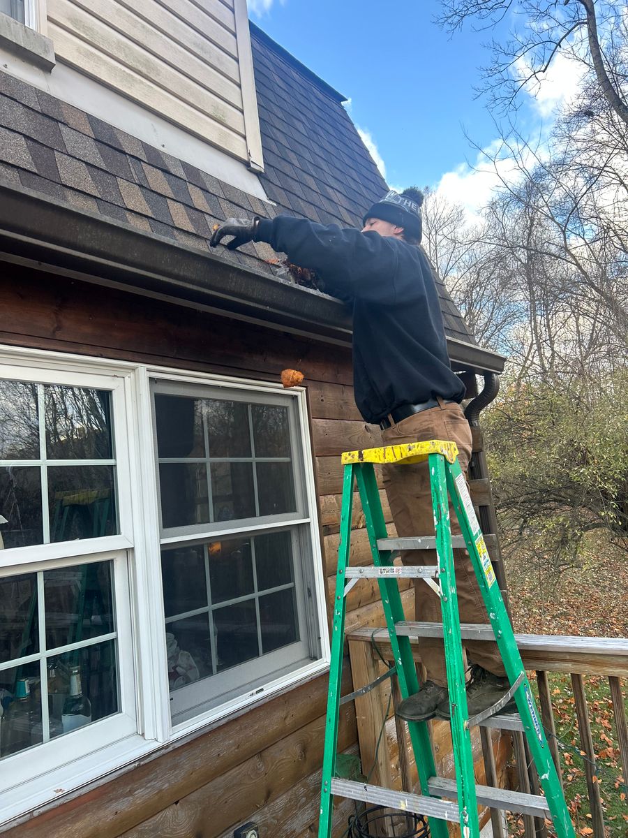 Gutter Cleaning for Cam Yardz in Washington, PA