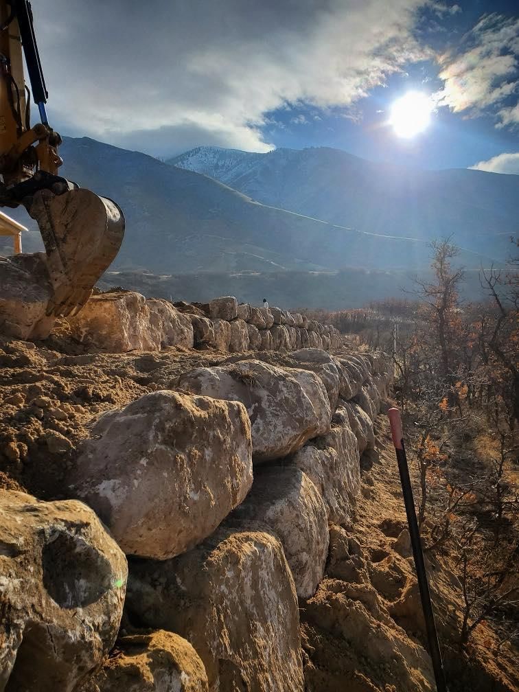 Rock and Block Retaining Walls for Premier Rockwall & Excavating in Utah County, UT