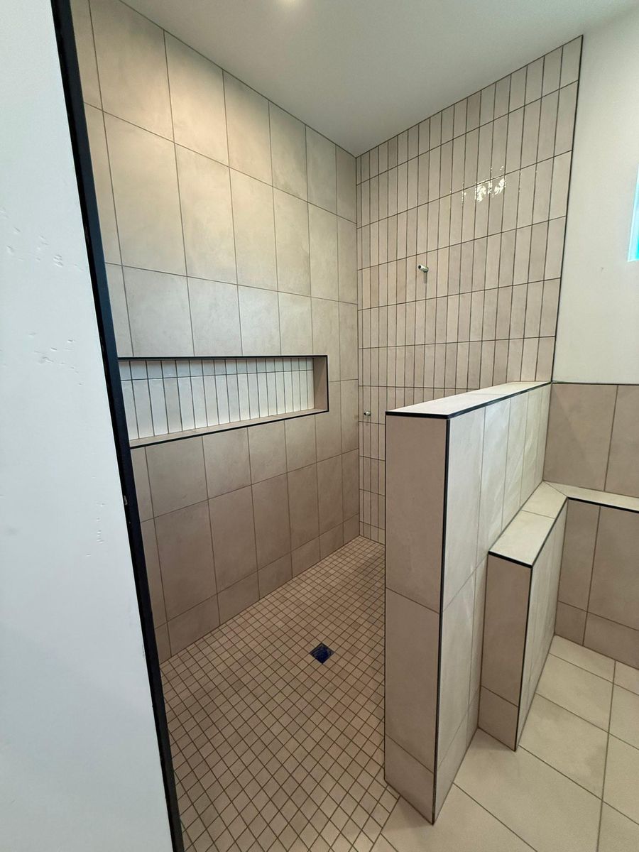 Shower Tiling for C&N Flooring Solutions LLC in Chino Valley, AZ